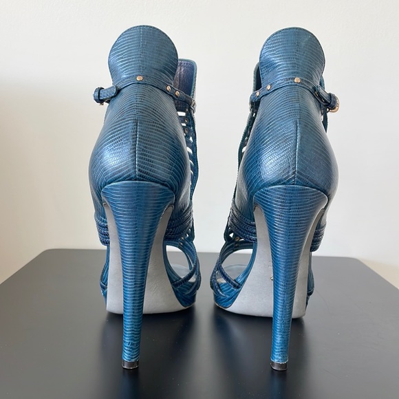 Like New Sergio Rossi Limited Edition Blue Lizard Caged Pumps With Studs Size 38 - Picture 6 of 15